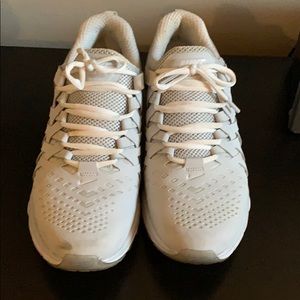 Used Nike finger trap max